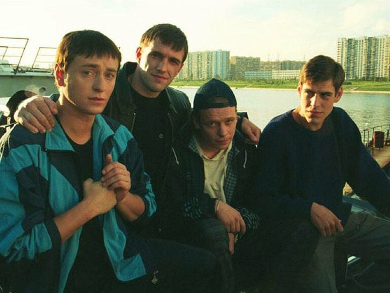 кадр из сериала Бригада