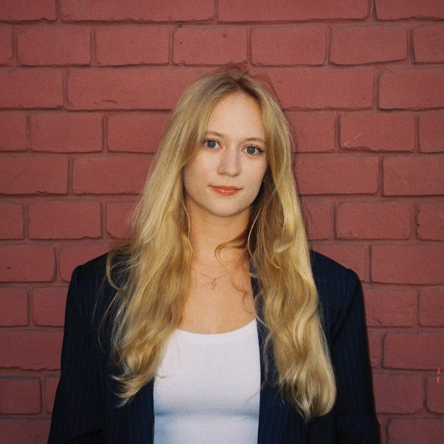 София Костенко