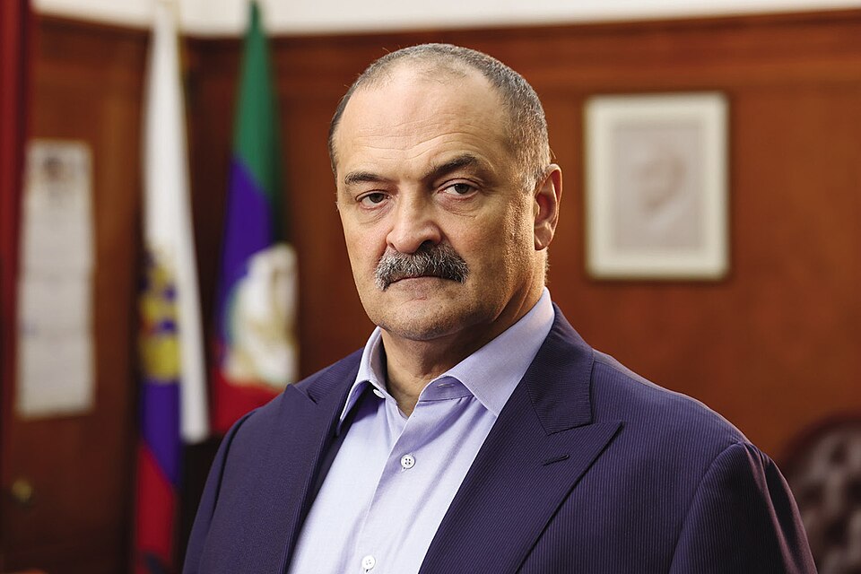 Глава Дагестана объявил о сокращении расходов на соцвыплаты в пользу СВО