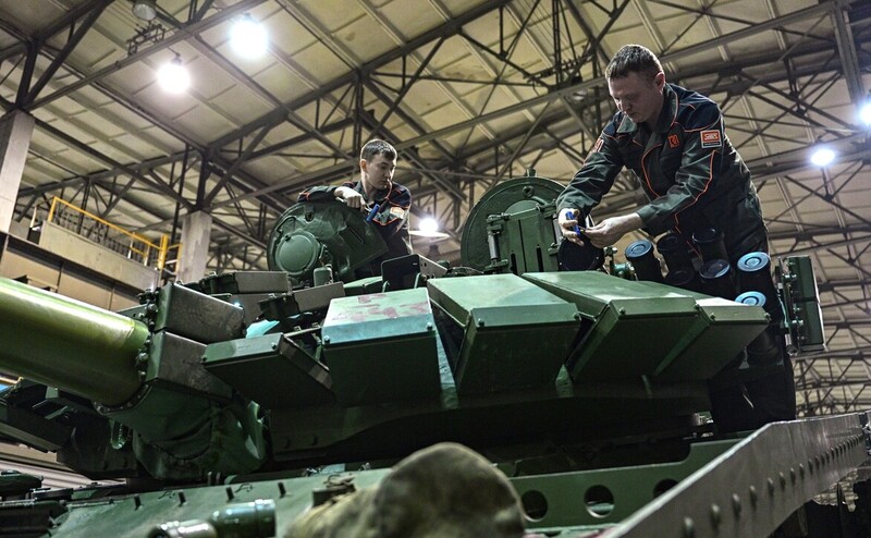 Минпромторг России призвал предприятия ОПК не допускать задержек зарплат на фоне кризиса