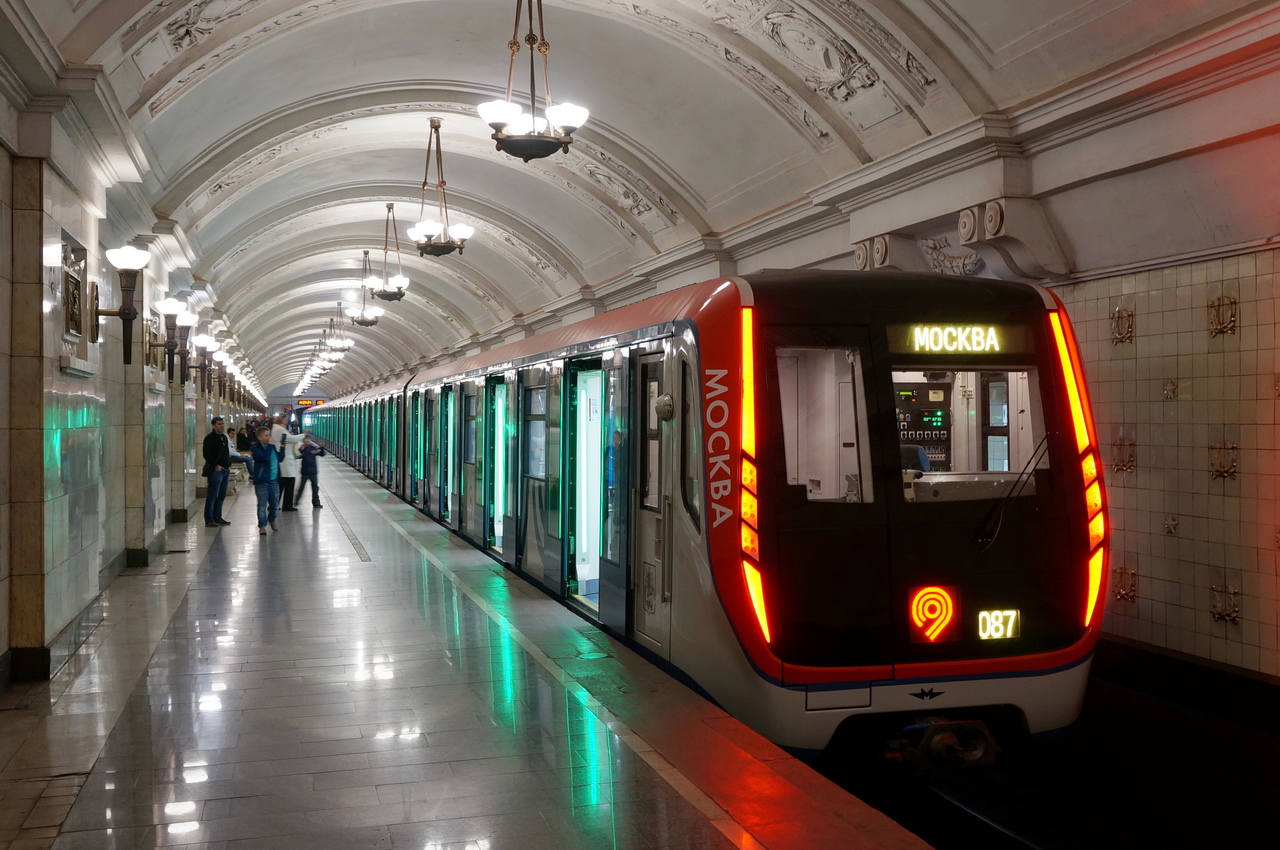 Московский метрополитен ввел полный запрет на фотосъемку