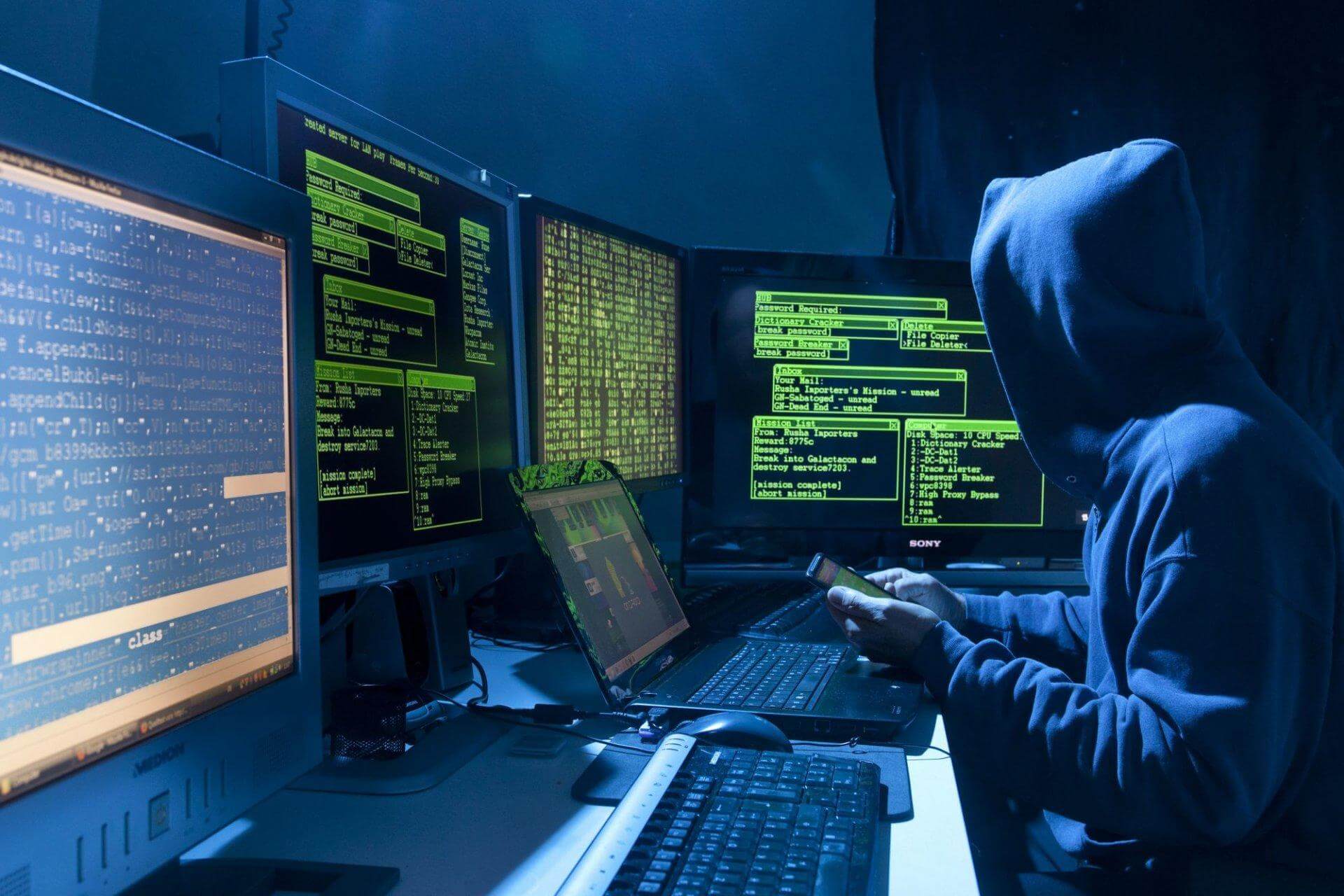 Украинские хакеры взломали информационные системы Банка России