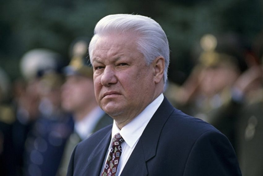 Борис Ельцин сказал фразу «Я устал, я ухожу»
