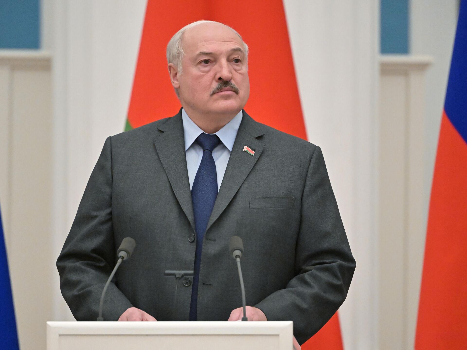 Президента Белоруссии госпитализировали в больницу Москвы