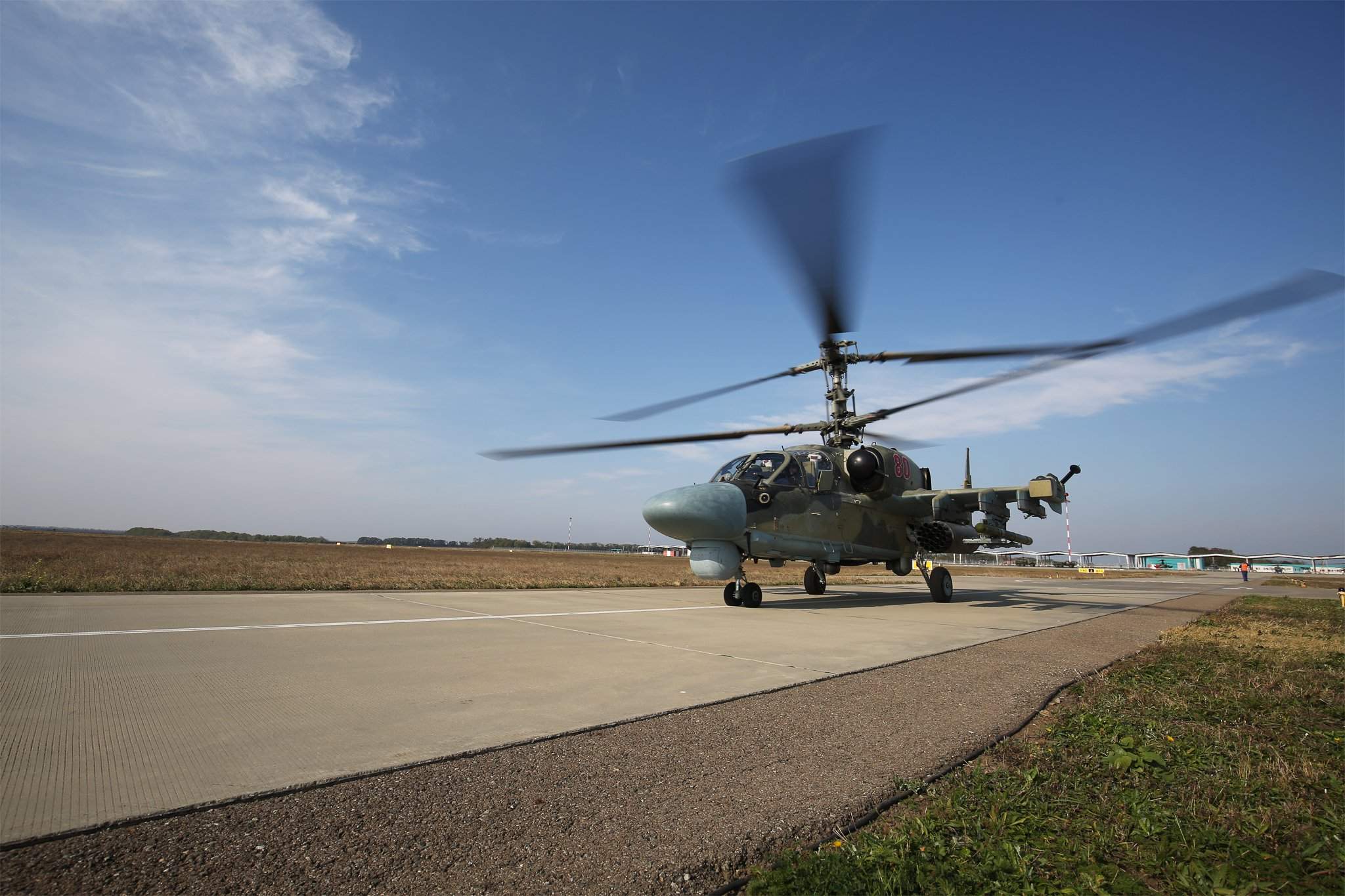 В Крыму слышны взрывы возле аэродрома в Джанкое