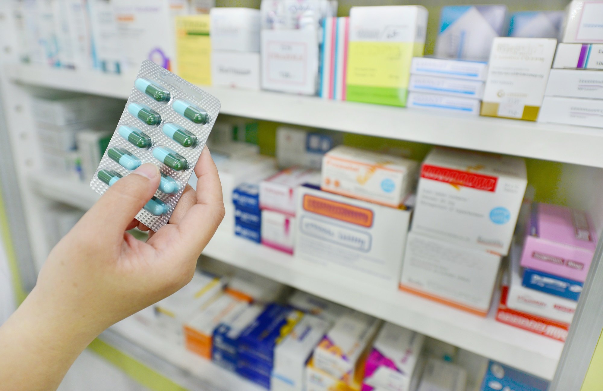Большая часть лекарств в аптеках — плацебо