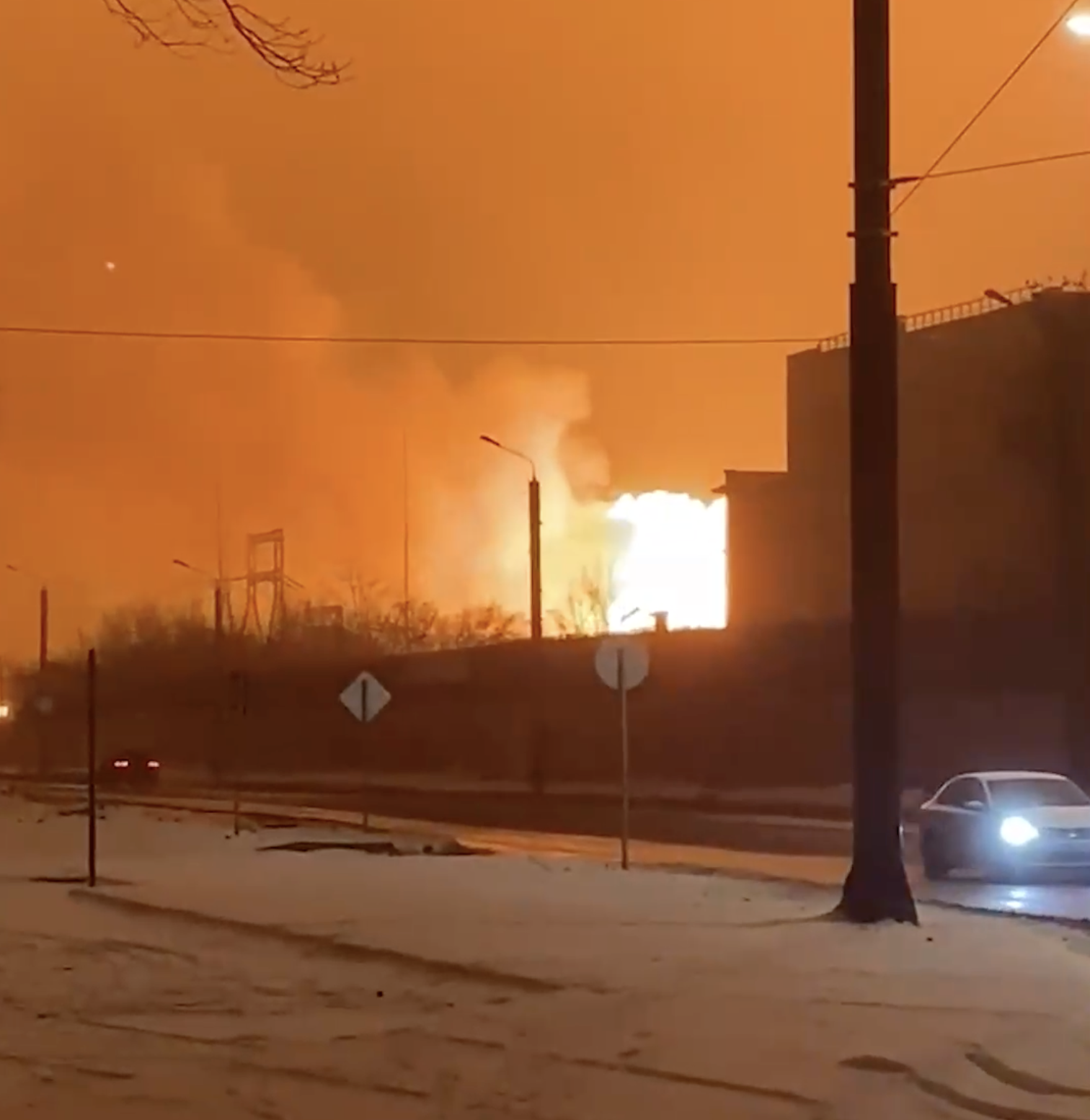 Украинский беспилотник атаковал Челябинский тракторный завод