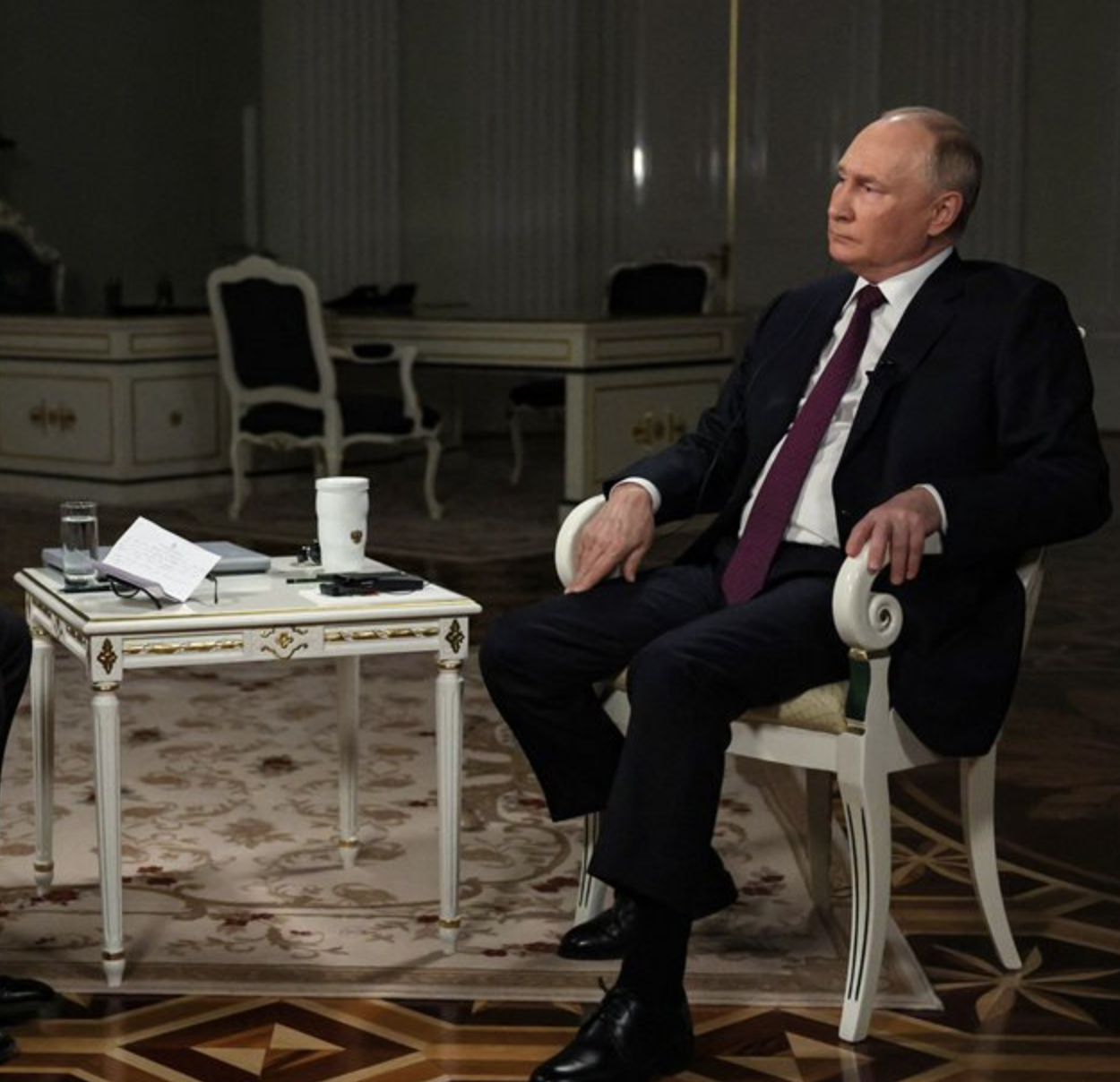 Putin I Karlson. Kadr Iz Intervju