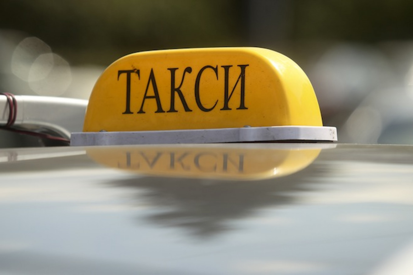 В России массово отменяют поездки с водителями из Таджикистана