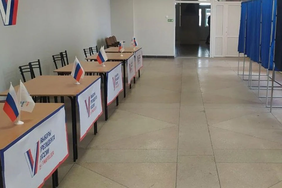 Учителей Запорожской области обязывают явиться на избирательные участки для голосования 14 марта